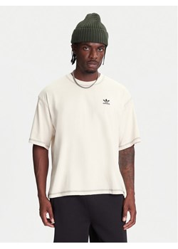 adidas T-Shirt Trefoil Essentials JW0970 Écru Regular Fit ze sklepu MODIVO w kategorii T-shirty męskie - zdjęcie 184536723