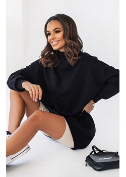 Bluza Simple w kolorze czarnym ze stójką i przeszyciami D27, Kolor czarny, Rozmiar M/L, Ivon ze sklepu Primodo w kategorii Bluzy damskie - zdjęcie 184537312