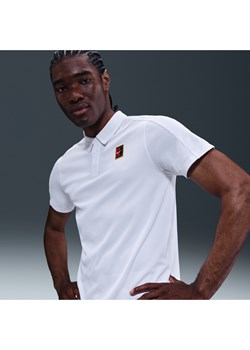 Męska koszulka polo do tenisa Dri-FIT ADV NikeCourt Slam - Biel ze sklepu Nike poland w kategorii T-shirty męskie - zdjęcie 184538403