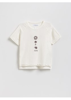 Reserved - Bawełniany T-shirt z haftem - złamana biel ze sklepu Reserved w kategorii Bluzki dziewczęce - zdjęcie 184542253