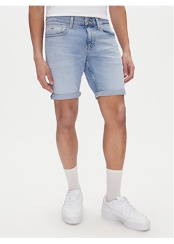 Tommy Jeans Szorty jeansowe Scanton DM0DM20954 Niebieski Slim Fit ze sklepu MODIVO w kategorii Spodenki męskie - zdjęcie 184544984