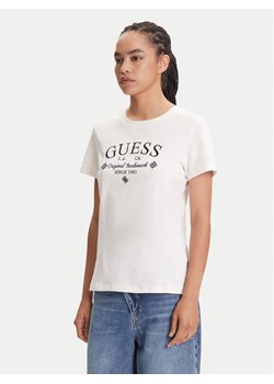 Guess T-Shirt V5YI03 I3Z14 Biały Regular Fit ze sklepu MODIVO w kategorii Bluzki damskie - zdjęcie 184547031
