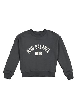 New Balance Bluza &quot;Essentials Varsity&quot; w kolorze antracytowym ze sklepu Limango Polska w kategorii Bluzy chłopięce - zdjęcie 184548773