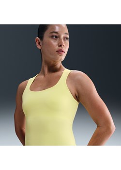 Damska koszulka bez rękawów Dri-FIT Nike Zenvy - Żółty ze sklepu Nike poland w kategorii Bluzki damskie - zdjęcie 184551201