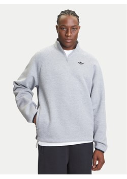 adidas Bluza adicolor Spacer Drill JX1508 Szary Loose Fit ze sklepu MODIVO w kategorii Bluzy męskie - zdjęcie 184553504