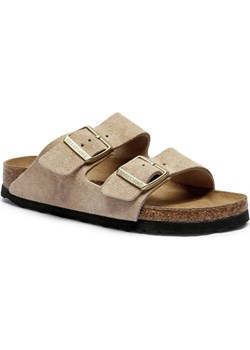 Birkenstock Skórzane klapki Arizona LEVE | narrow fit ze sklepu Gomez Fashion Store w kategorii Klapki damskie - zdjęcie 184558031