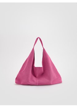 Reserved - Zamszowa torebka shopper z saszetką - hibiskus - id: 291GX-41X - marki Reserved - 184561562 Reserved - Zamszowa torebka shopper z saszetką - hibiskus ze sklepu Reserved w kategorii Torebki hobo - zdjęcie 184561562