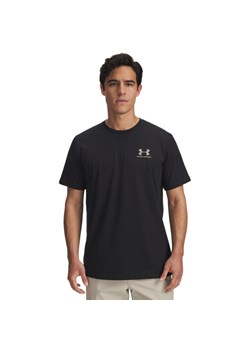 Męski t-shirt z nadrukiem Under Armour UA M Sportstyle LC SS - czarny ze sklepu Sportstylestory.com w kategorii T-shirty męskie - zdjęcie 184564004