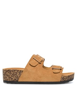 Klapki Clara Barson WYL1910-3 Brązowy ze sklepu eobuwie.pl w kategorii Klapki damskie - zdjęcie 184566631