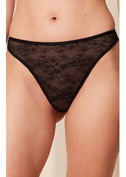 Triumph czarne stringi koronkowe Bright Spotlight 10216476, Kolor czarny, Rozmiar 40, Triumph ze sklepu Intymna w kategorii Majtki damskie - zdjęcie 184570210