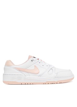 Nike Sneakersy Full Force Lo FV5929 Biały ze sklepu MODIVO w kategorii Buty sportowe damskie - zdjęcie 184571480