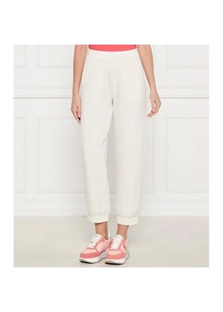 Armani Exchange Spodnie dresowe | Regular Fit ze sklepu Gomez Fashion Store w kategorii Spodnie damskie - zdjęcie 184573220