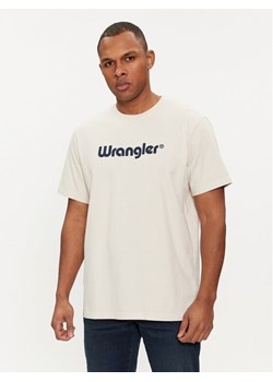 Wrangler T-Shirt Logo 112350523 Écru Regular Fit ze sklepu MODIVO w kategorii T-shirty męskie - zdjęcie 184584860