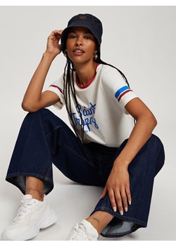 Cross Jeans Koszulka w kolorze biało-błękitnym ze sklepu Limango Polska w kategorii Bluzki damskie - zdjęcie 184586161