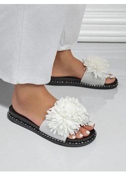 Royalfashion Damskie klapki na płaskiej podeszwie Flora Blide ze sklepu royalfashion.pl w kategorii Klapki damskie - zdjęcie 184586420