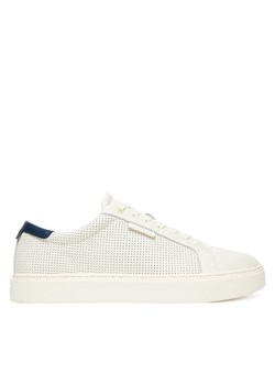 Sneakersy Calvin Klein Clean Cup Low Laceup Perf Lth HM0HM01870 Biały ze sklepu eobuwie.pl w kategorii Buty sportowe męskie - zdjęcie 184587232