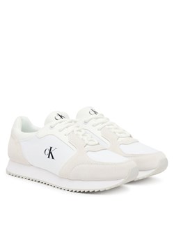 Calvin Klein Jeans Sneakersy Runner Laceup Sock Mg Nylon Mix YW0YW01644 Biały ze sklepu MODIVO w kategorii Buty sportowe męskie - zdjęcie 184588382