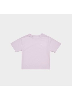 JORDAN T-SHIRT JDG MJ BRKLYN ESSENTIALS SS TE ze sklepu JD Sports  w kategorii Bluzki dziewczęce - zdjęcie 184589750
