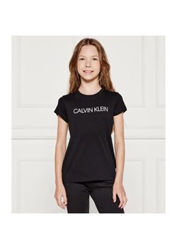 Calvin Klein Jeans T-shirt INSTITUTIONAL | Slim Fit ze sklepu Gomez Fashion Store w kategorii Bluzki dziewczęce - zdjęcie 184589882