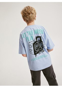 Reserved - T-shirt oversize z nadrukiem - jasnoniebieski ze sklepu Reserved w kategorii T-shirty chłopięce - zdjęcie 184598901