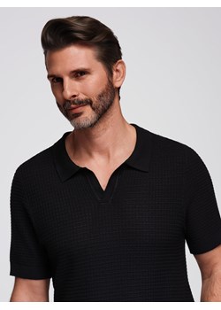 Dzianinowa koszulka męska polo bez zapięcia – czarna V3 OM-POSS-0157 ze sklepu ombre w kategorii T-shirty męskie - zdjęcie 184606262