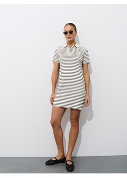 Mohito - Sukienka mini z kołnierzykiem polo - biały ze sklepu Mohito w kategorii Sukienki - zdjęcie 184606271