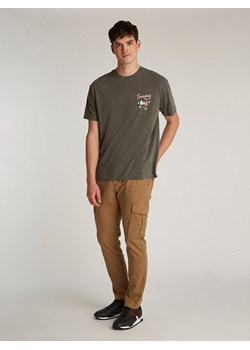 TOMMY JEANS Koszulka w kolorze antracytowym ze sklepu Limango Polska w kategorii T-shirty męskie - zdjęcie 184627571