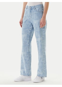 Mustang Jeansy Madison 1016002 Błękitny Wide Fit ze sklepu MODIVO w kategorii Jeansy damskie - zdjęcie 184629103