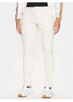 Boss Chinosy Kaito1 50487966 Biały Slim Fit ze sklepu MODIVO w kategorii Spodnie męskie - zdjęcie 184632564