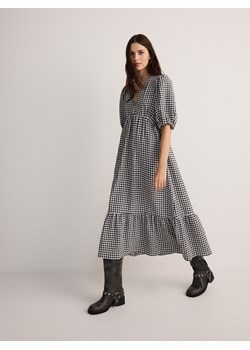 Reserved - Sukienka z bufkami - czarny ze sklepu Reserved w kategorii Sukienki - zdjęcie 184635920