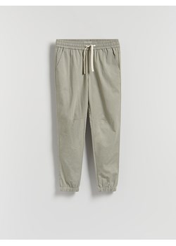 Reserved - Spodnie jogger slim fit - jasnozielony ze sklepu Reserved w kategorii Spodnie męskie - zdjęcie 184642651