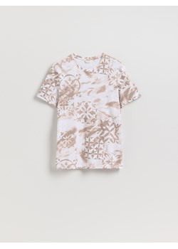 Reserved - T-shirt regular z nadrukiem allover - kremowy ze sklepu Reserved w kategorii T-shirty męskie - zdjęcie 184645990