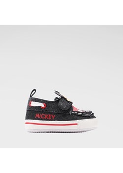 Kapcie DISNEY BABY SS21-25DSTC ze sklepu ccc.eu w kategorii Buciki niemowlęce - zdjęcie 184647322