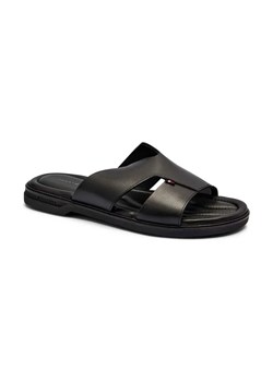 Tommy Hilfiger Skórzane klapki ze sklepu Gomez Fashion Store w kategorii Klapki męskie - zdjęcie 184651651