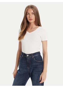 Guess T-Shirt O5RI02 KBBU1 Biały Regular Fit ze sklepu MODIVO w kategorii Bluzki damskie - zdjęcie 184657411