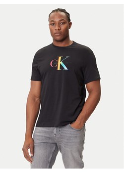 Calvin Klein Jeans T-Shirt Pride Graphic LV04RC800G Czarny Regular Fit ze sklepu MODIVO w kategorii T-shirty męskie - zdjęcie 184661020