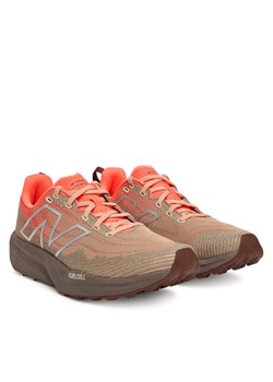 New Balance Buty do biegania FuelCell Venym MTVNYMV1 Pomarańczowy ze sklepu MODIVO w kategorii Buty sportowe męskie - zdjęcie 184663414