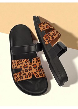 Siris Leonie – brązowe sandały damskie z ekoskóry, animal print na lato ze sklepu royalfashion.pl w kategorii Klapki damskie - zdjęcie 184664141
