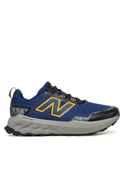 Buty do biegania New Balance Garoe MTGAROT2 Granatowy ze sklepu eobuwie.pl w kategorii Buty sportowe męskie - zdjęcie 184666623