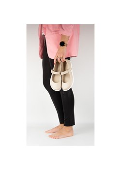 Baleriny barefoot damskie Olivier 1770POL skórzane buty z klamerką beżowe ze sklepu butyolivier w kategorii Półbuty damskie - zdjęcie 184669512