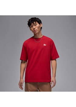 Męski T-shirt z naszywką Sneaker Jordan Brand - Czerwony ze sklepu Nike poland w kategorii T-shirty męskie - zdjęcie 184669762