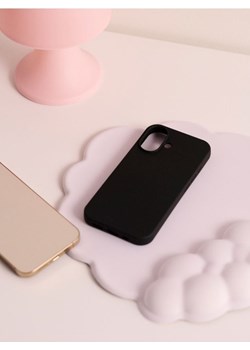 Sinsay - Matowe etui na iPhone 16 - czarny ze sklepu Sinsay w kategorii Etui - zdjęcie 184674894