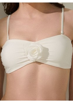 Sinsay - Góra od bikini z odpinanymi ramiączkami - kremowy ze sklepu Sinsay w kategorii Stroje kąpielowe - zdjęcie 184674910