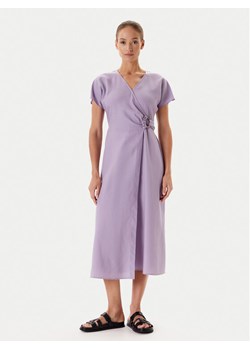 Tatuum Sukienka letnia Ziana T2506.194 Fioletowy Regular Fit ze sklepu MODIVO w kategorii Sukienki - zdjęcie 184677673