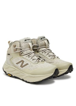 Buty do biegania New Balance Hierro MTHIMCA9 Beżowy ze sklepu eobuwie.pl w kategorii Buty sportowe męskie - zdjęcie 184681454