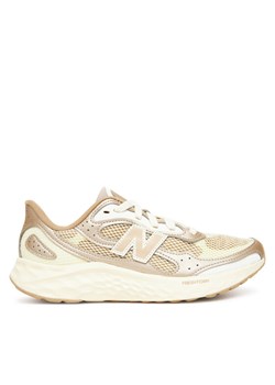 Buty do biegania New Balance Arishi WARISTG4 Beżowy ze sklepu eobuwie.pl w kategorii Buty sportowe damskie - zdjęcie 184681481