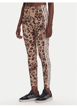 adidas Legginsy Animal Print 3-Stripes JM1865 Beżowy Slim Fit ze sklepu MODIVO w kategorii Spodnie damskie - zdjęcie 184681961