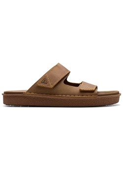 Clarks Skórzane klapki &quot;Litton Strap&quot; w kolorze jasnobrązowym ze sklepu Limango Polska w kategorii Klapki męskie - zdjęcie 184686211
