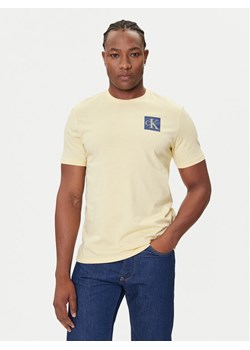 Calvin Klein Jeans T-Shirt Gradient Monogram LV04RC859G Żółty Regular Fit ze sklepu MODIVO w kategorii T-shirty męskie - zdjęcie 184688644