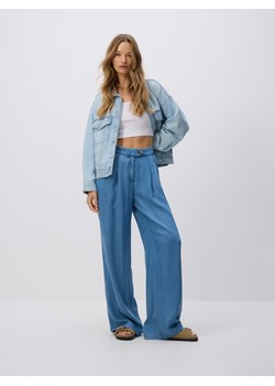 Reserved - Jeansy wide leg z lyocellu - niebieski - id: 583CY-55J - marki Reserved - 184696521 Reserved - Jeansy wide leg z lyocellu - niebieski ze sklepu Reserved w kategorii Jeansy damskie - zdjęcie 184696521